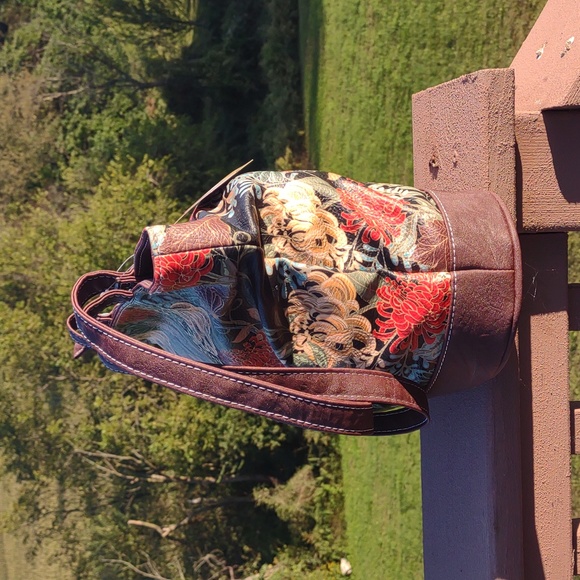 😺KOLTOV Abby Tote in Black & Saddle New Bag - Picture 15 of 15